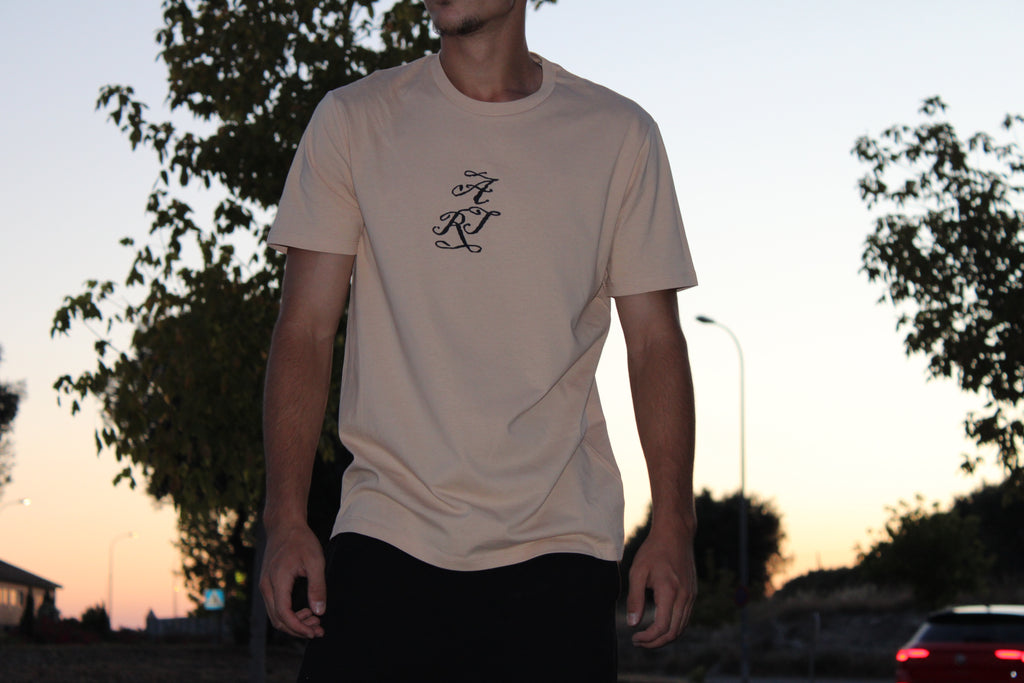 POSTER BEIGE